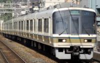 221 Series on a Yamatoji Rapid service in March 2008. ©Public Domain