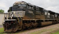 NS 7250 at Ackley, Iowa in June 2018. ©Tyler Silvest